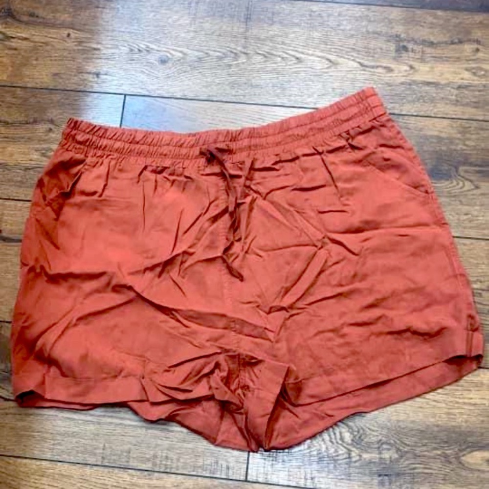 Universal thread soft short drawstring waist